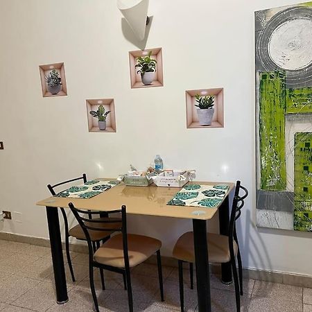 La Tana Moderna Apartman Piacenza Kültér fotó